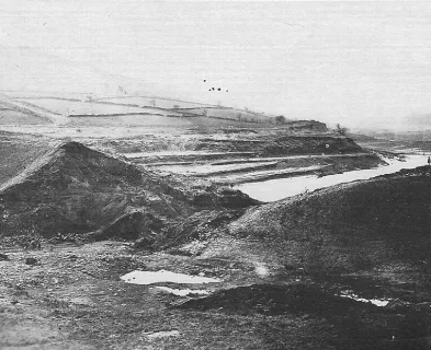 View of downstream face of Dale Dyke Dam after its breach, March 1864. (Photo Source: https://commons.wikimedia.org/wiki/File:Great_Sheffield_Flood.jpg)